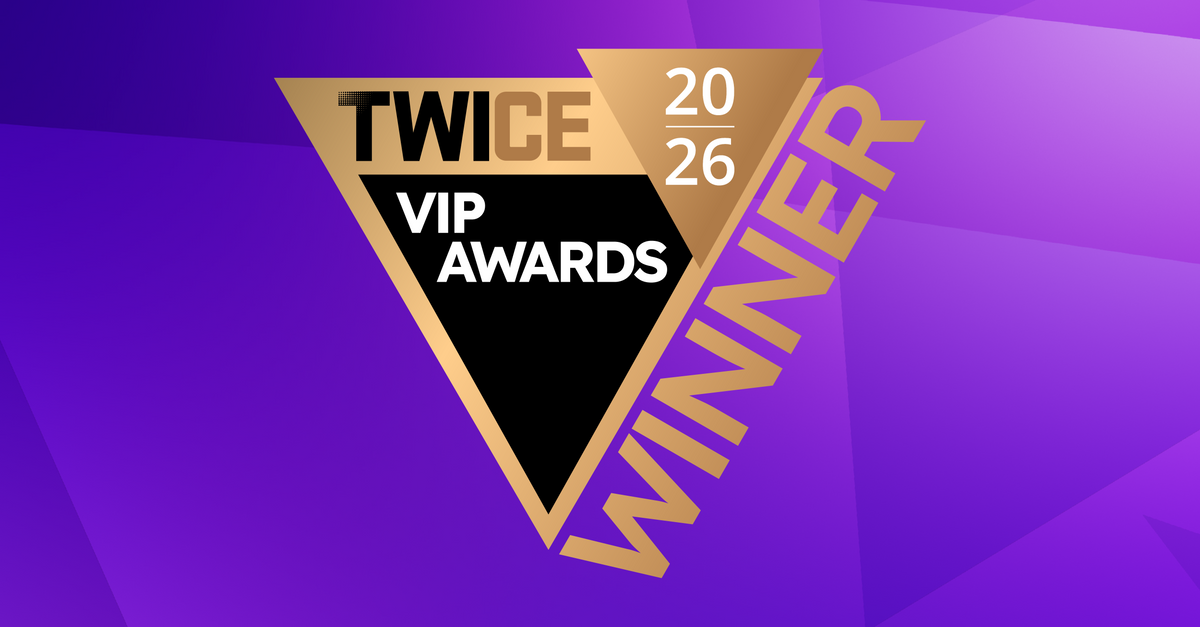 Offizielles Gewinnerlogo der TWICE VIP Awards 2026 auf violettem Hintergrund